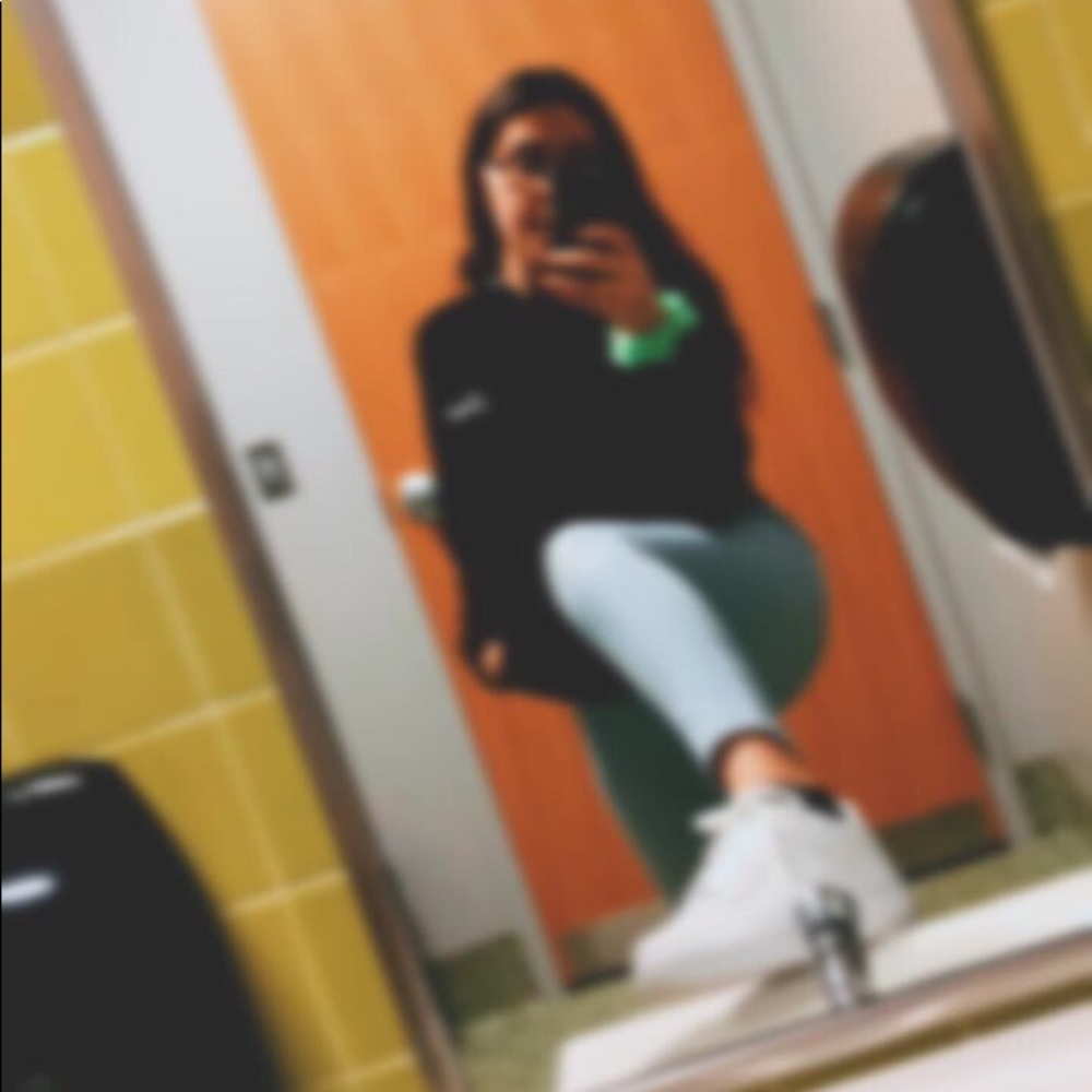 Meet your Posher, Jenna